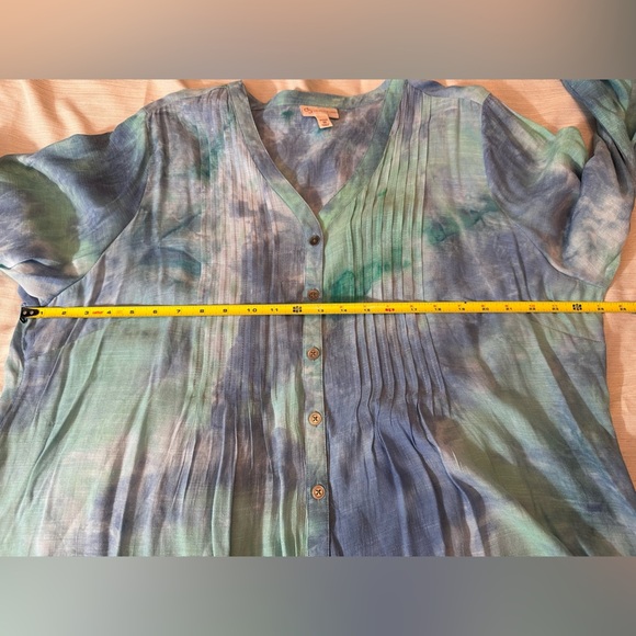 Women's watercolor long sleeve Button Up Blouse Pleated detailing 3X #1629 - Picture 9 of 10